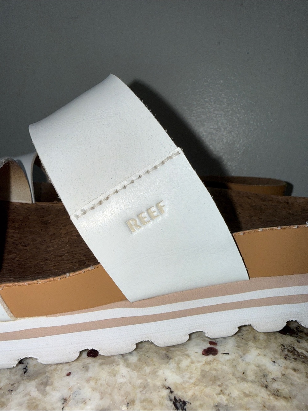Reef Cushion Vista Hi Women's Arch Support Sandals White Dual-Strap Cork Sz 9 - Picture 6 of 13